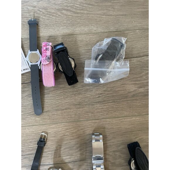 Watch Lot Of 25 Watches Womens Mens For Parts Or Repair Only Not Working AS IS main image 6